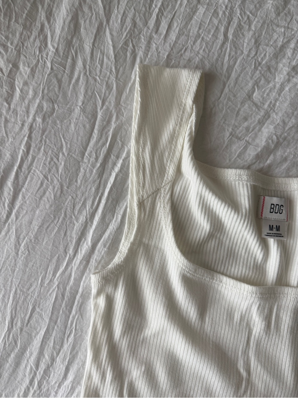 URBAN OUTFITTERS BDG Ribbed White Tank Top Square Neck Slim Form Fitting Sz M - Picture 5 of 6